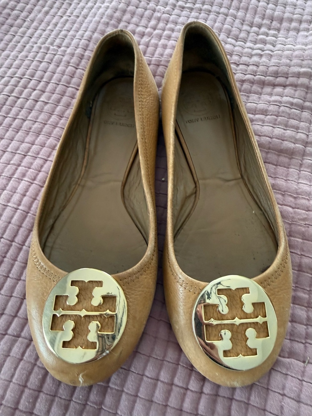 Tory Burch Camel Leather Logo Round-Toe Ballet Flats